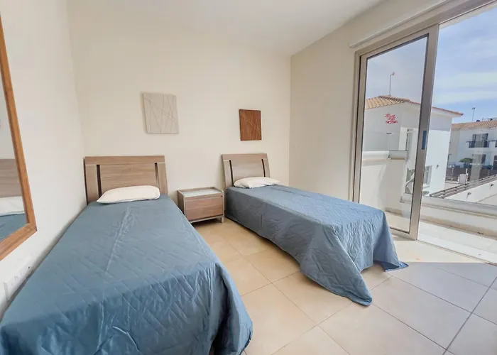 Pernera Seaside - Sun, Sea, Poolside Bliss Villa Protaras