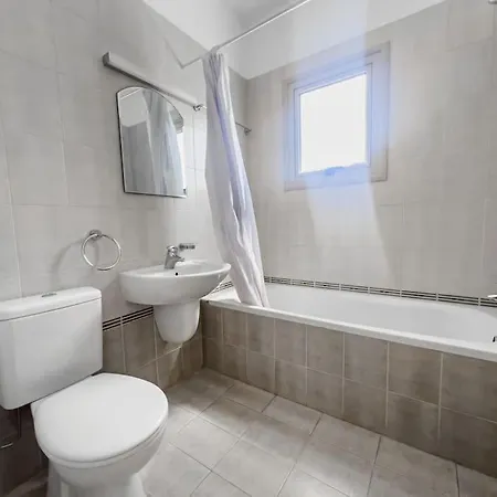 Pernera Seaside - Sun, Sea, Poolside Bliss * Протарас